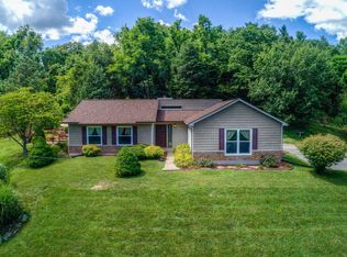 29 Grimes Ln, Troutville, VA 24175