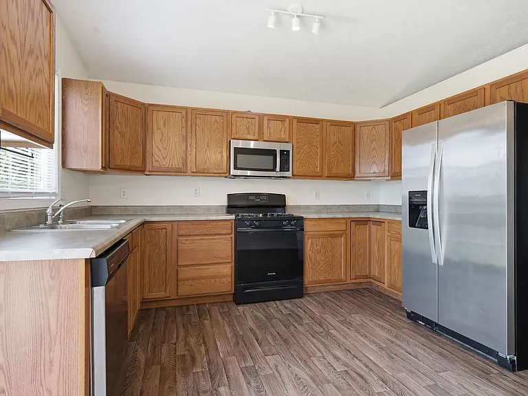 1102 Rader Run — Photo 6