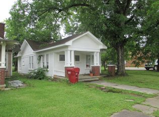 304 E Jefferson St, Hugo, OK 74743