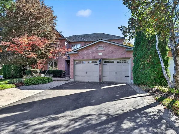 1572 Flamborough Cir, Mississauga, ON L5M 3M6