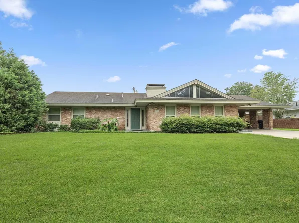 1950 Woodland Dr, Baton Rouge, LA 70808