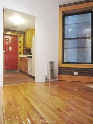 Rented by City Connections Realty | media 7