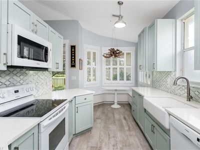 650 Lalique CIR #308, Naples, FL, 34119