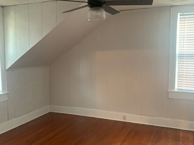 616 Kentucky Ave #1 — Photo 4