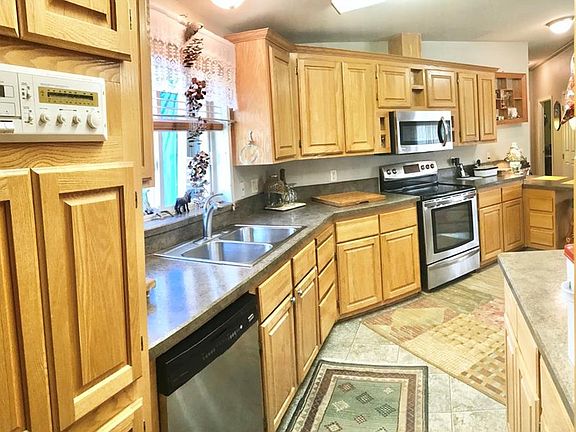 4th image of 25 Mountainside Dr