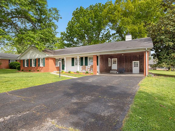 2nd image of 2057 Cardinal Dr