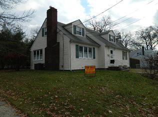 71 Vanderburgh Ave, Rutherford, NJ 07070