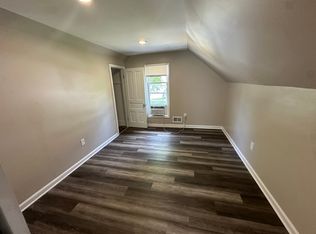 19 Leslie St #B, Mount Clemens, MI