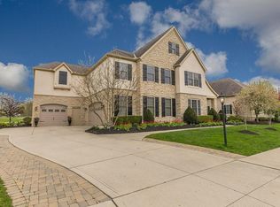 4141 Village Club Dr, Powell, OH 43065