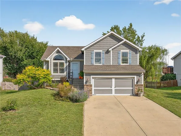 7020 NE 113th Ter, Kansas City, MO 64156