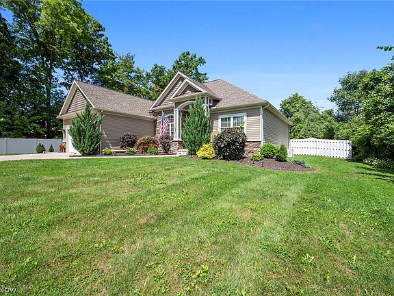 3rd image of 9475 Johnnycake Ridge Rd
