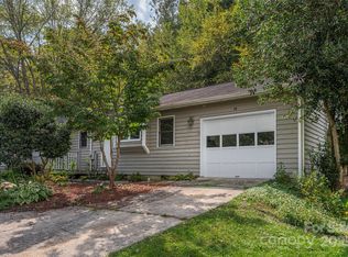 14 Llama Vista Ct, Black Mountain, NC 28711