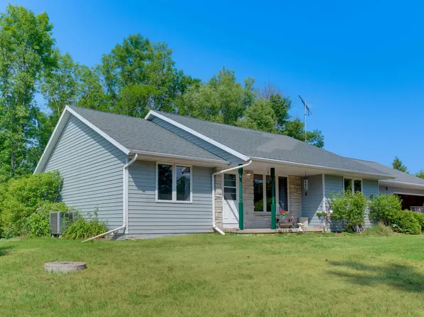 5387 Glynn Rd, Oconto, WI 54153