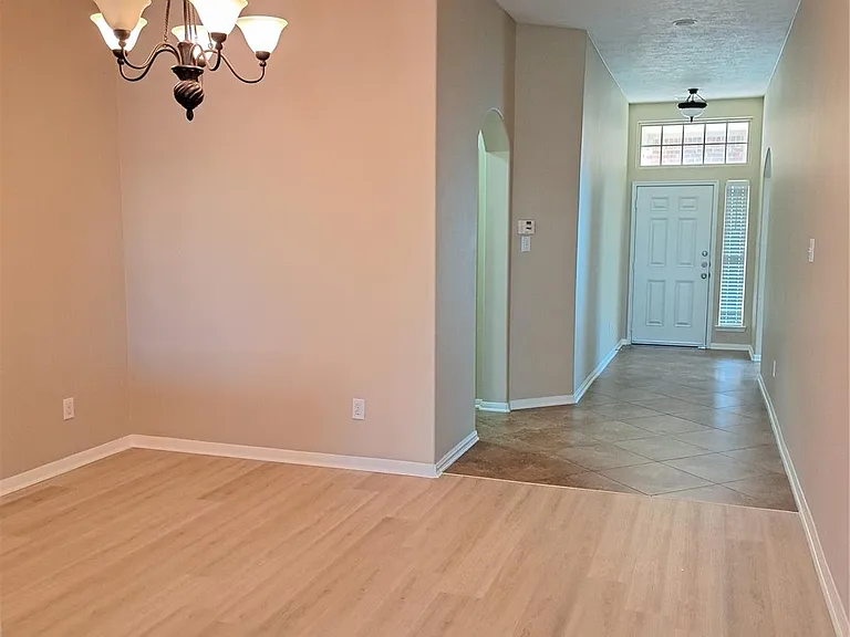 21910 Cascade Hollow Ln — Photo 15