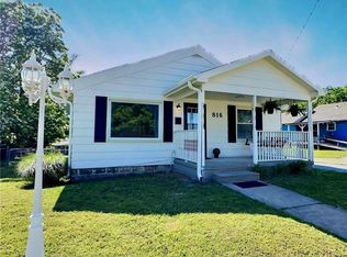 816 S College St, Nevada, MO 64772