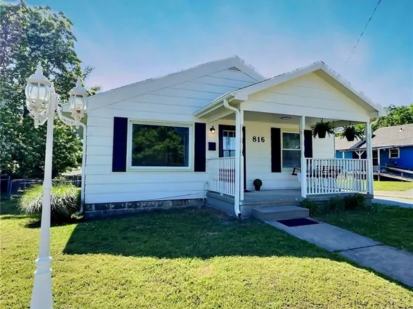 816 S College St, Nevada, MO 64772