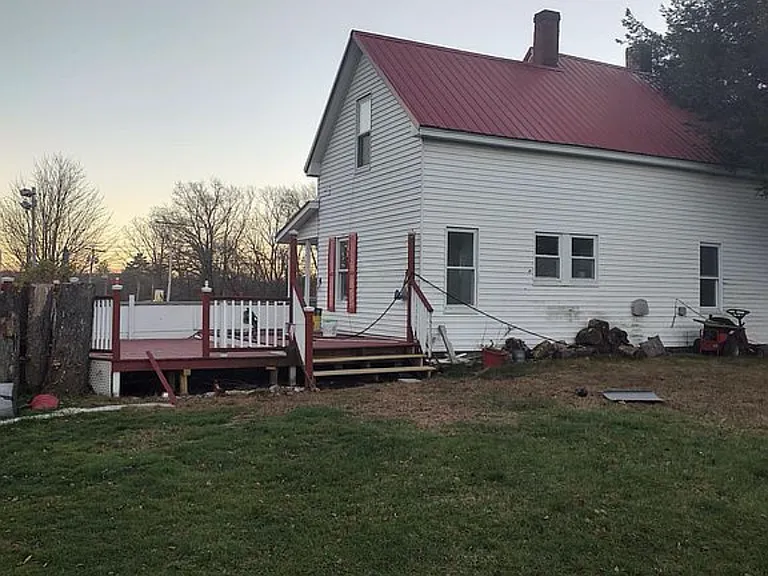 1393 Hooksett Rd — Photo 2