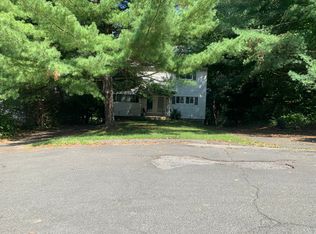 62-64 Knollwood Dr, Bethel, CT 06801
