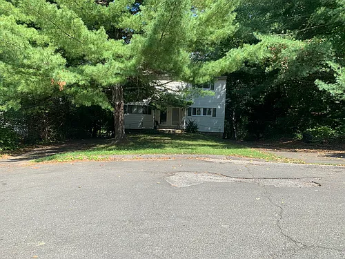 62-64 Knollwood Dr Photo 1