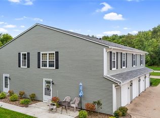 10324 Independence Dr #18C, North Royalton, OH 44133