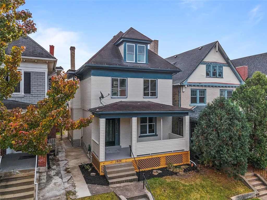 1624 Jancey St photo 1