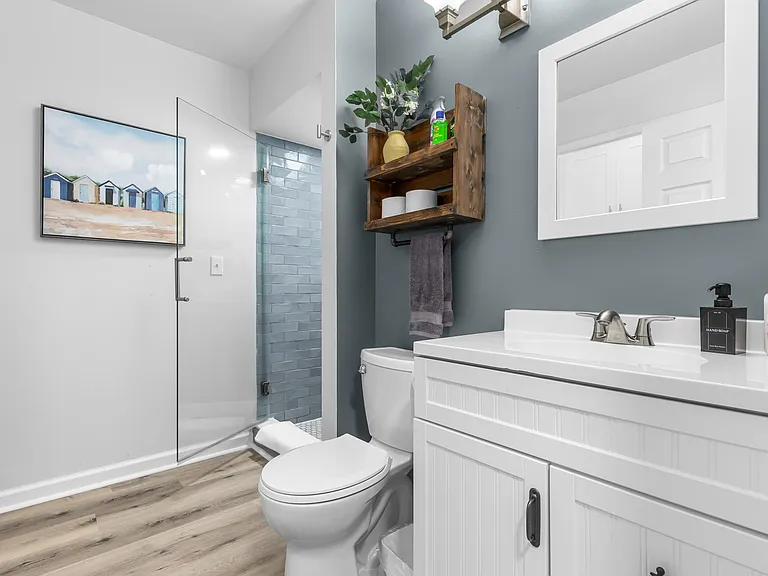 4575 Oakestia St — Photo 47