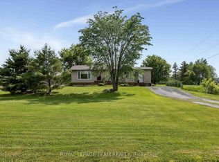 3217 Woodkilton Rd, Ottawa, ON K0A1T0