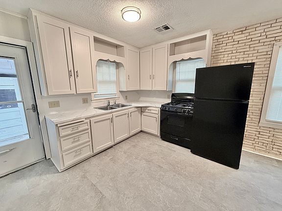 3rd image of 1101 N 10th St