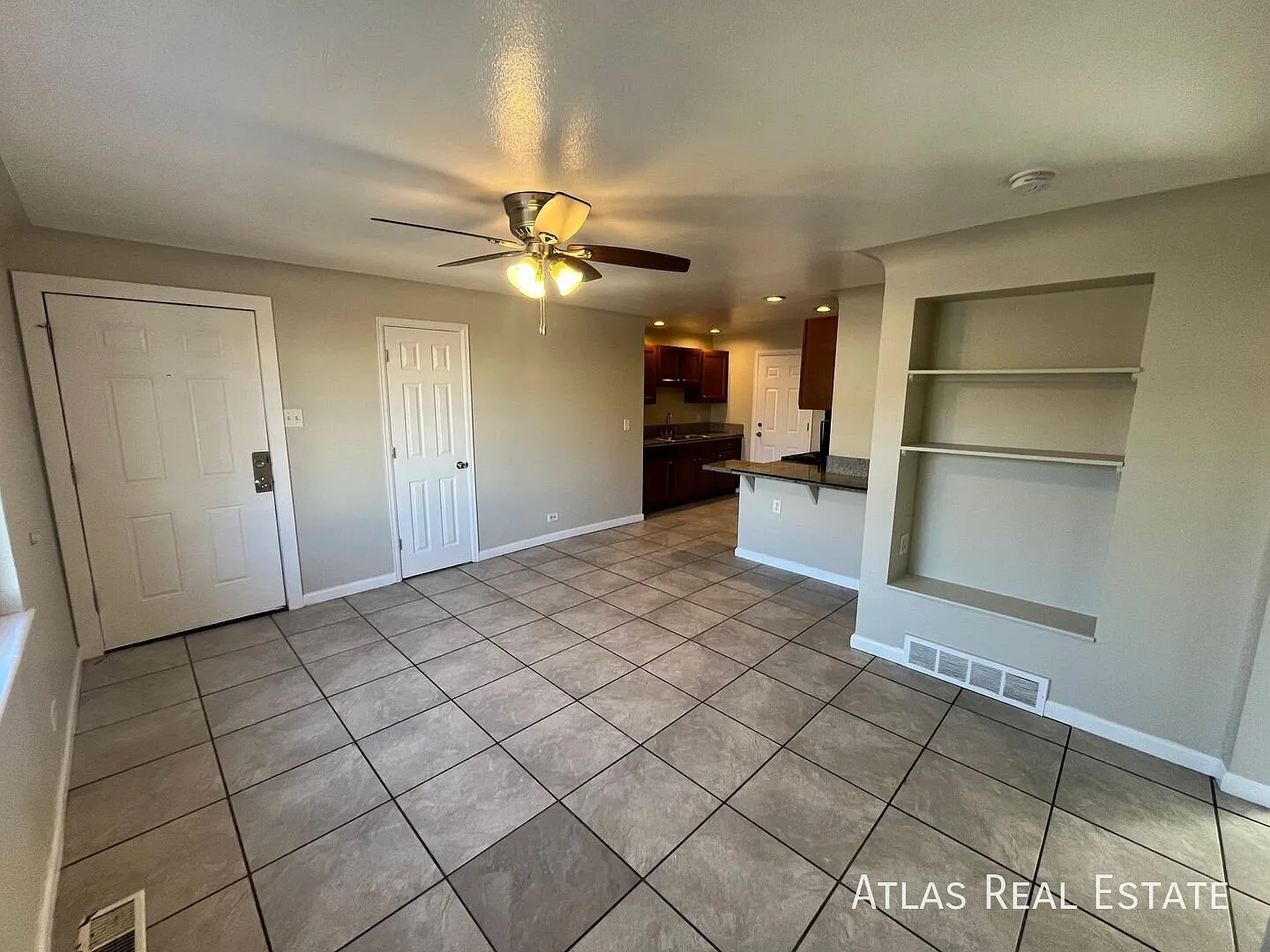 More Photos Coming Soon Gorgeous 1 Bedroom 1 Bath! Newly Updated Unit In A Great Location! — Photo 3