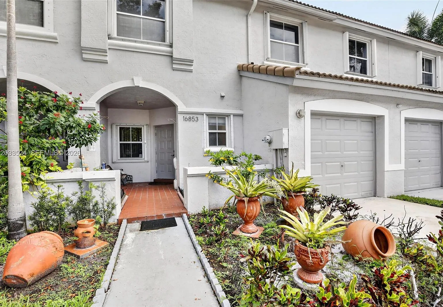 3 bed, 2.0 bath, $3,500 — Photo 1
