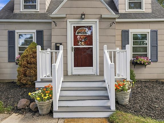 3rd image of 134 Harding Rd