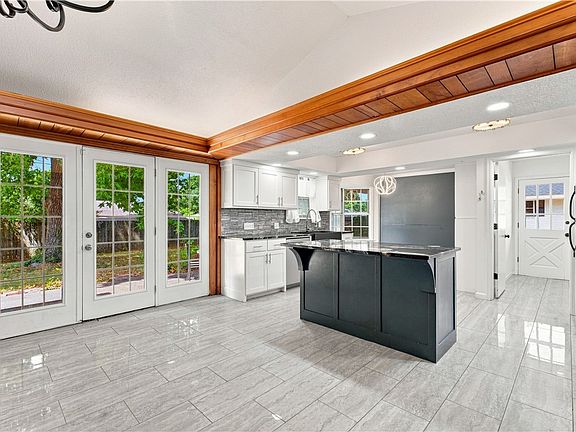 5th image of 1106 Bronco Ln