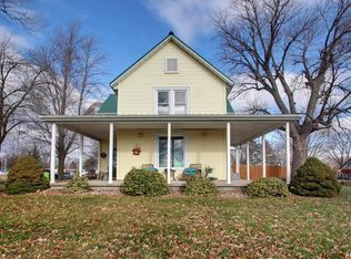 501 Prairie Mills Rd, Golden, IL 62339