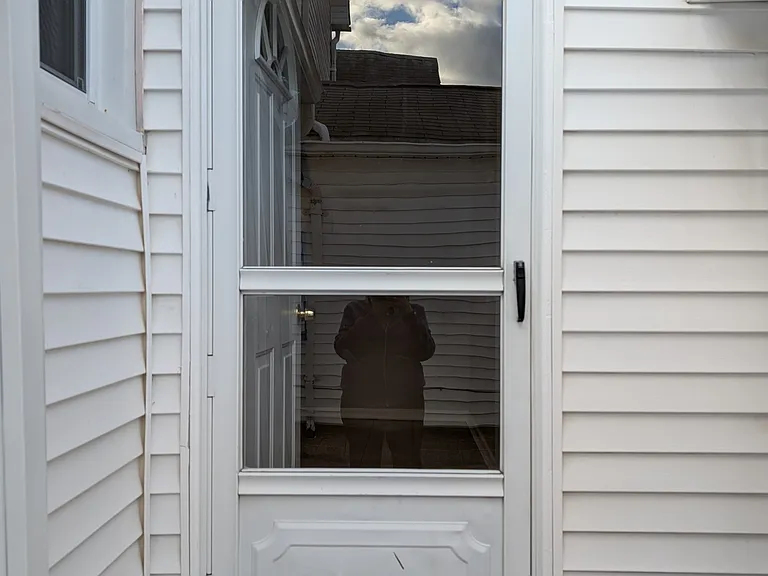 109 Goethe St — Photo 2