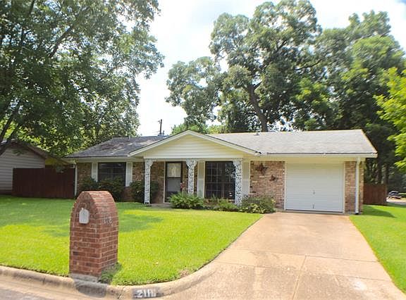 4th image of 2118 Pecandale Dr