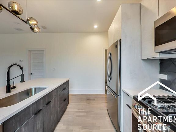 2nd image of 2553 W Hirsch St #3D