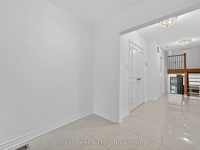 52 Montressor Dr — Photo 15