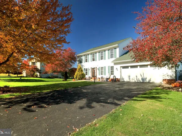 111 Sunday Dr, State College, PA 16801