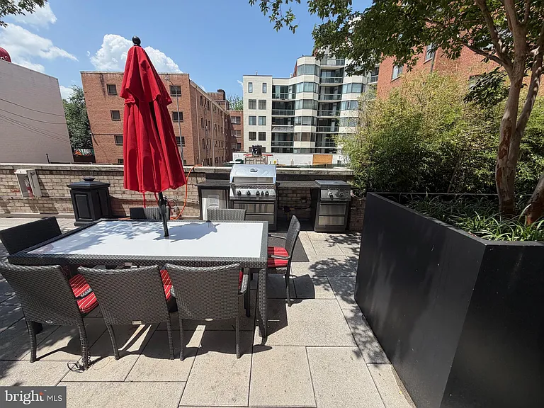950 25th St NW #116N — Photo 31