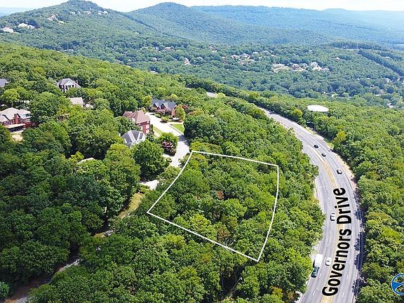 5th image of 2216 Governors Bend Rd SE