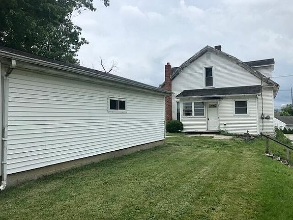 5th image of 200 E Silver St