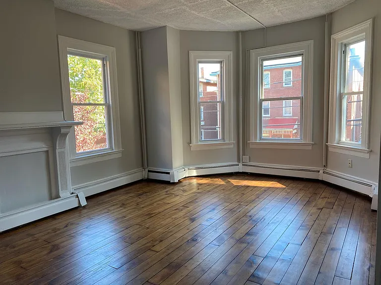 33 Babcock St — Photo 11