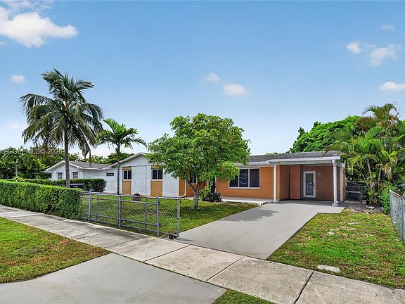 2nd image of 19920 SW 118th Pl