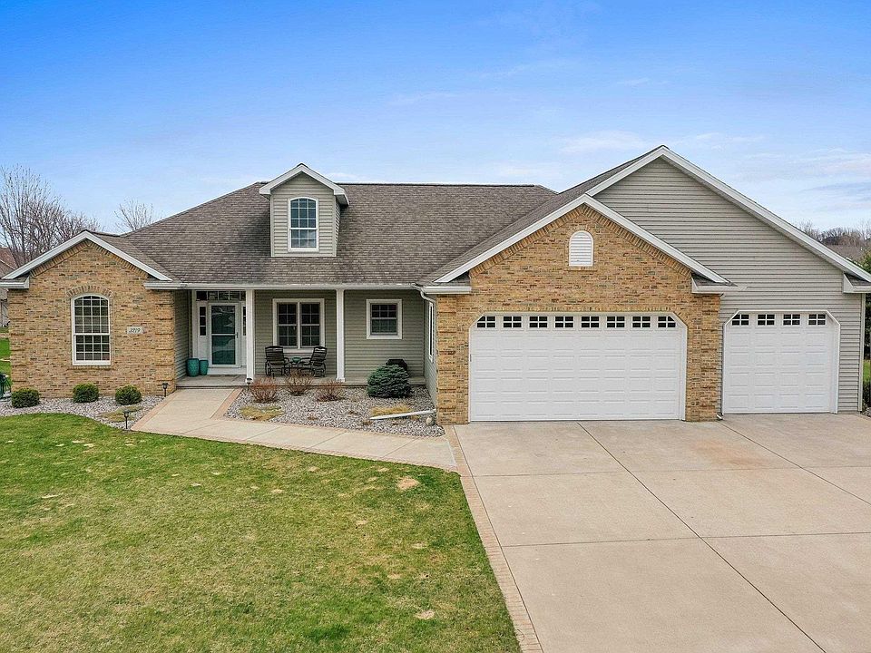 1st image of 3219 Barkwood Cir