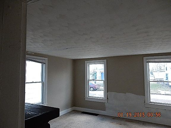 4th image of 218 N 5th St