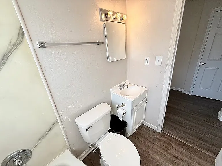 53 Bennington Dr #2 — Photo 9