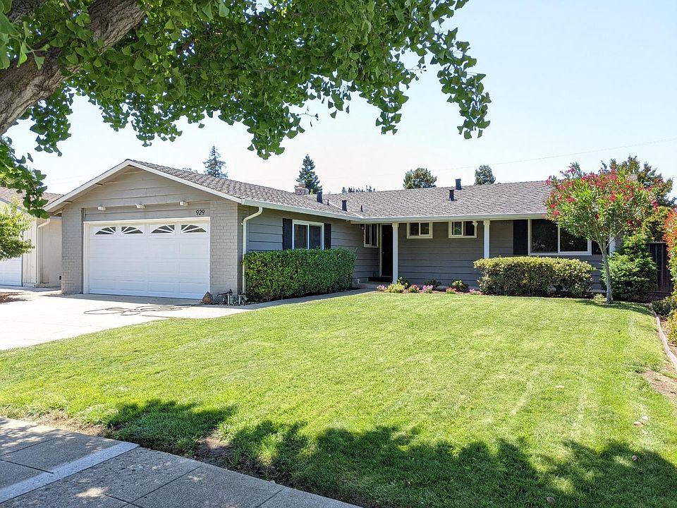 1st image of 929 Cottonwood Dr