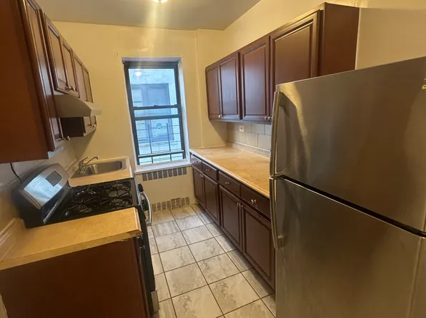 357 E 201st St APT 5F, Bronx, NY 10458