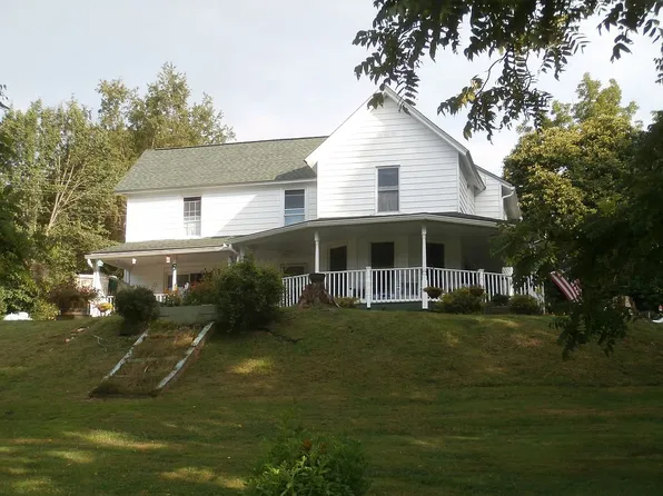 6 Haley Ln #A, Candler, NC 28715