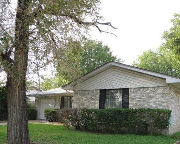 1st image of 9415 Frostwood St